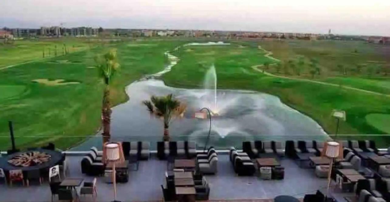 Mini-Villa Situee Dans Une Residence Prestigia A Marrakech, Avec Une Vue Sur La Piscine Et Le Golf Une Securite 24H Sur 24 Et Une Proximite Ideale De L Aeroport 5 Minutes C Est Une Offre Parfaite Pour Des Vacances Marrakesh Exteriör bild