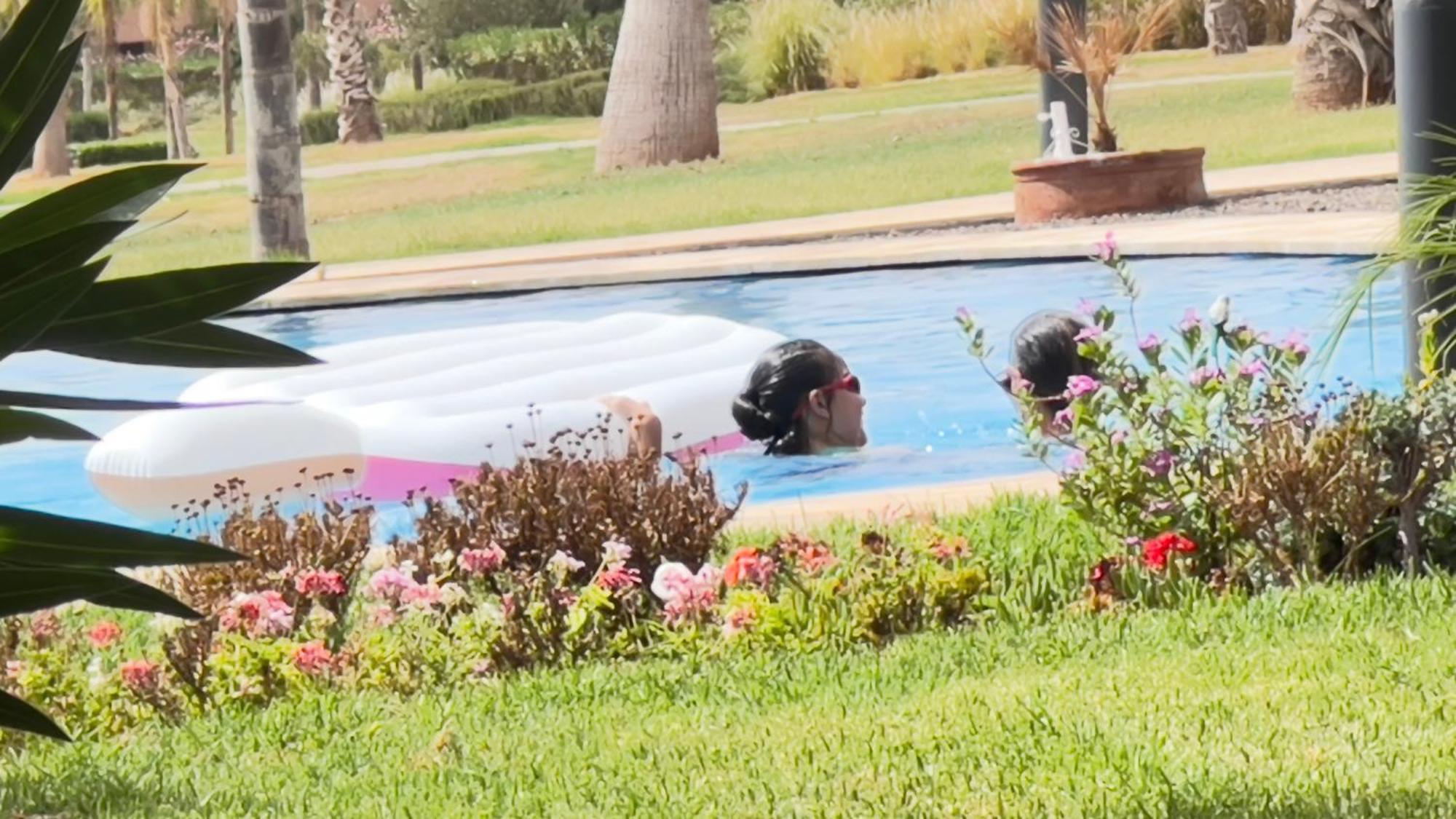 Mini-Villa Situee Dans Une Residence Prestigia A Marrakech, Avec Une Vue Sur La Piscine Et Le Golf Une Securite 24H Sur 24 Et Une Proximite Ideale De L Aeroport 5 Minutes C Est Une Offre Parfaite Pour Des Vacances Marrakesh Exteriör bild